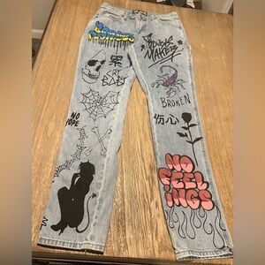 Wmn’s Broken Promises Loose-fit Jeans, Size 7